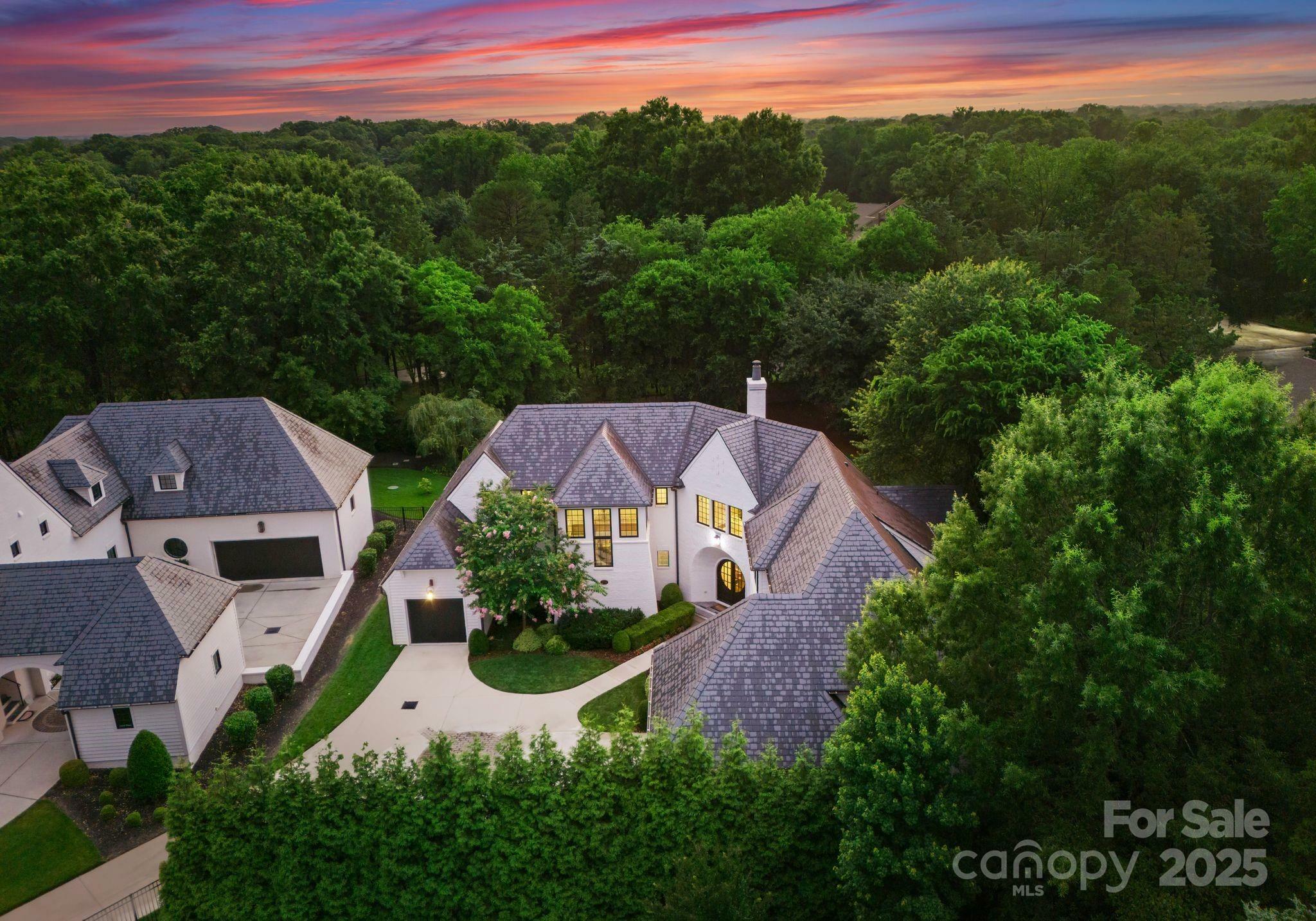 Property Photo: 4714 Ockley Manor Lane NC 28226