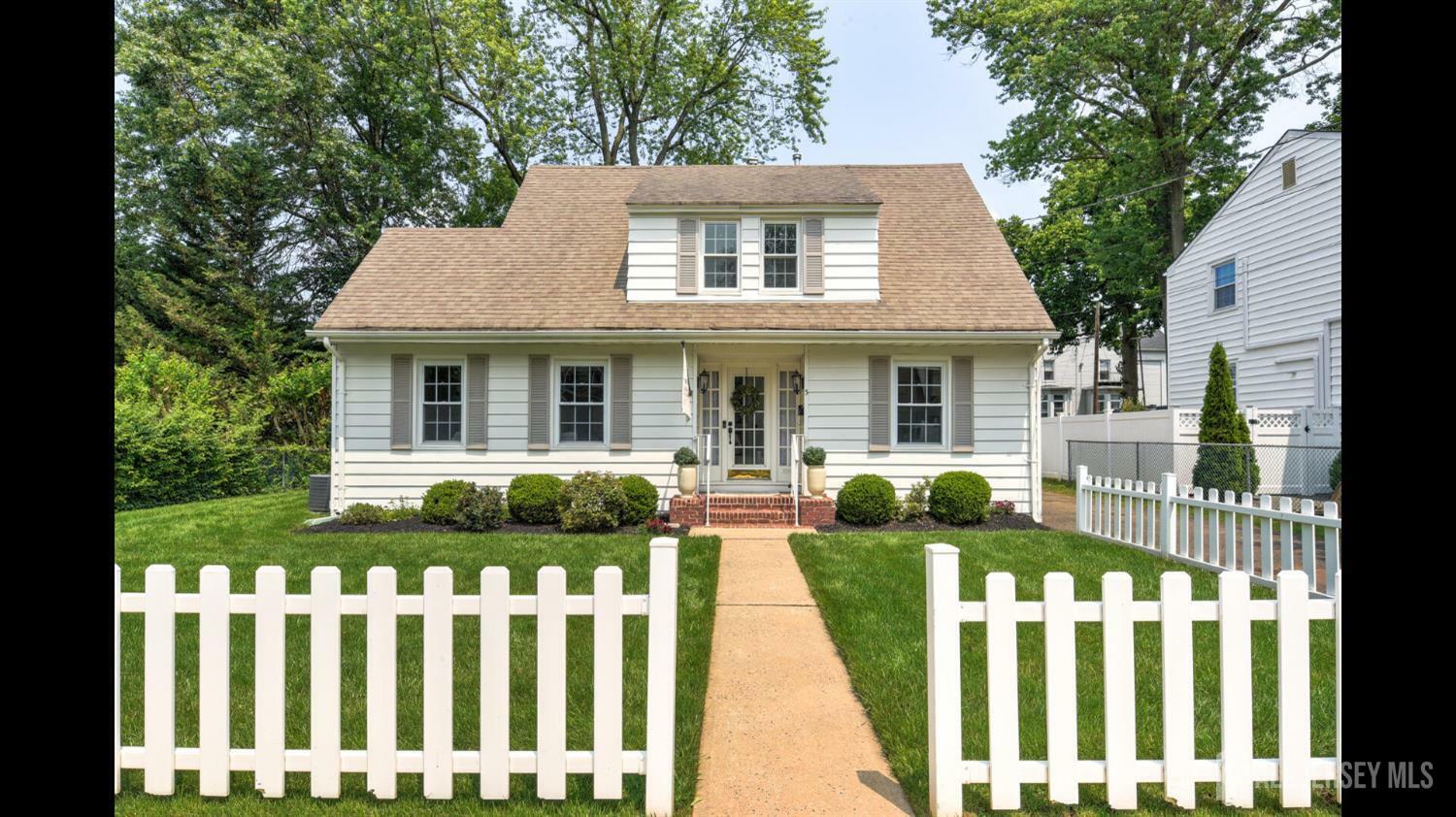 Property Photo: 3 Mayfield Place NJ 08840