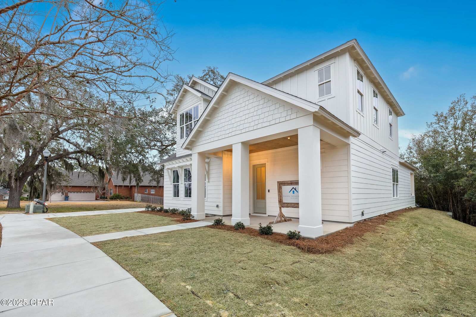 Property Photo: 1152 Cove Pointe Drive FL 32401