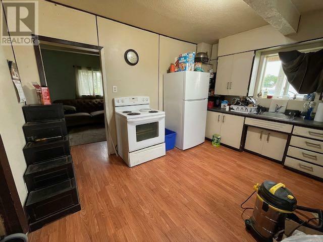 Property Photo: 236 Florence St ON P8N 2S2