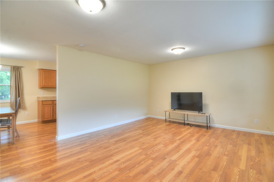 Property Photo: 7 McDonald Avenue IL 62535