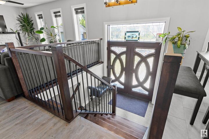 Property Photo: 63 Glenwood Crescent AB T7Z 1A4