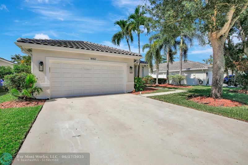 Property Photo: 19150 NW 23rd Ct FL 33029