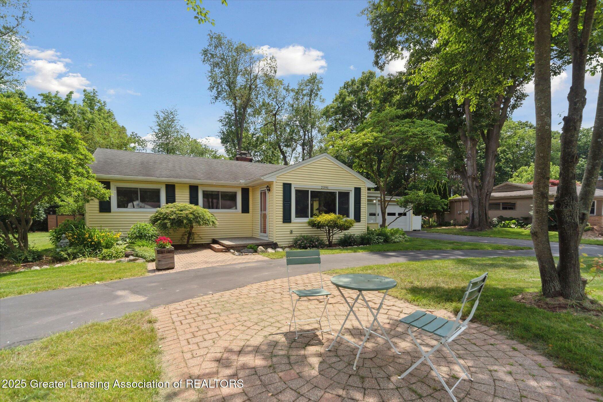 Property Photo: 2391 Shawnee Trail MI 48864