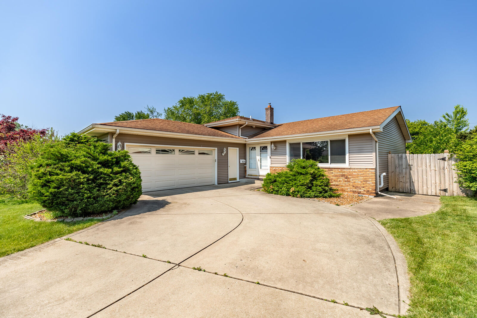 Property Photo:  8624 Garfield Avenue  IN 46321 