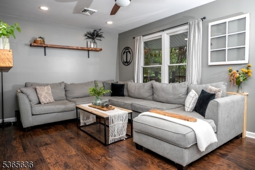Property Photo:  20 Eastbrook Ln  NJ 07860 