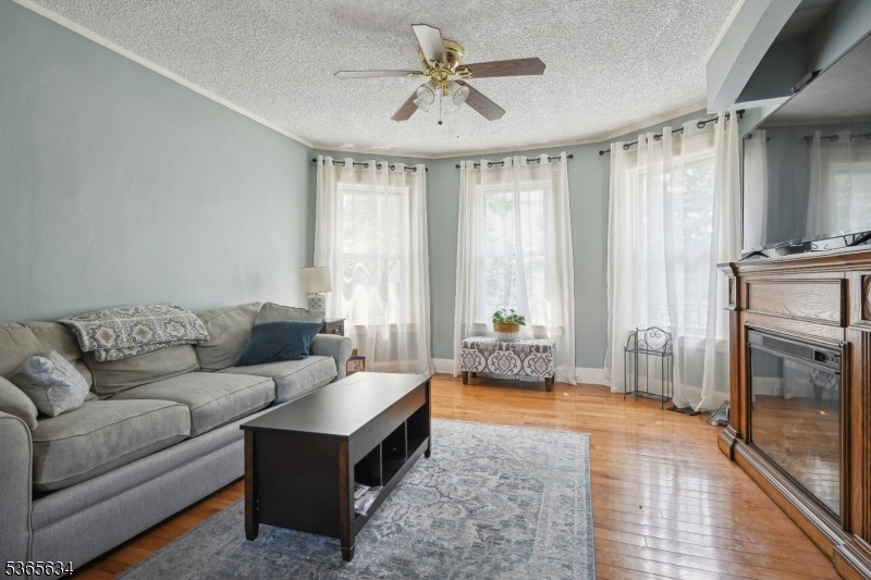 Property Photo: 84 Oak St NJ 07450