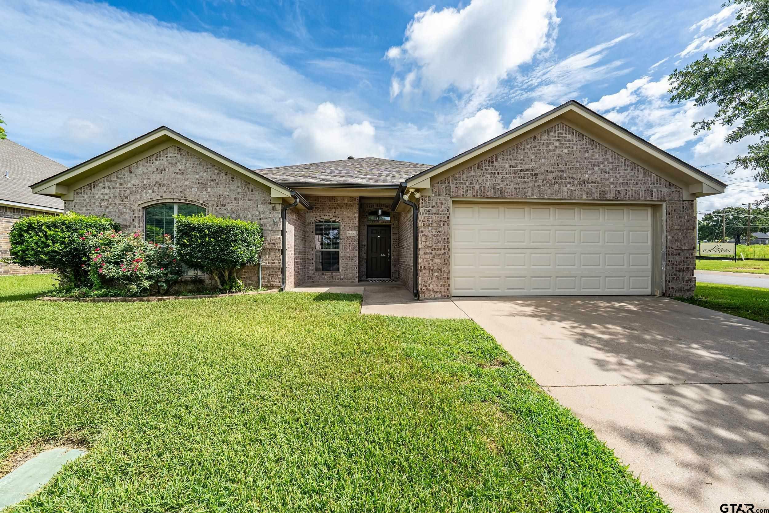 Property Photo: 10820 Cactus Trail TX 75762