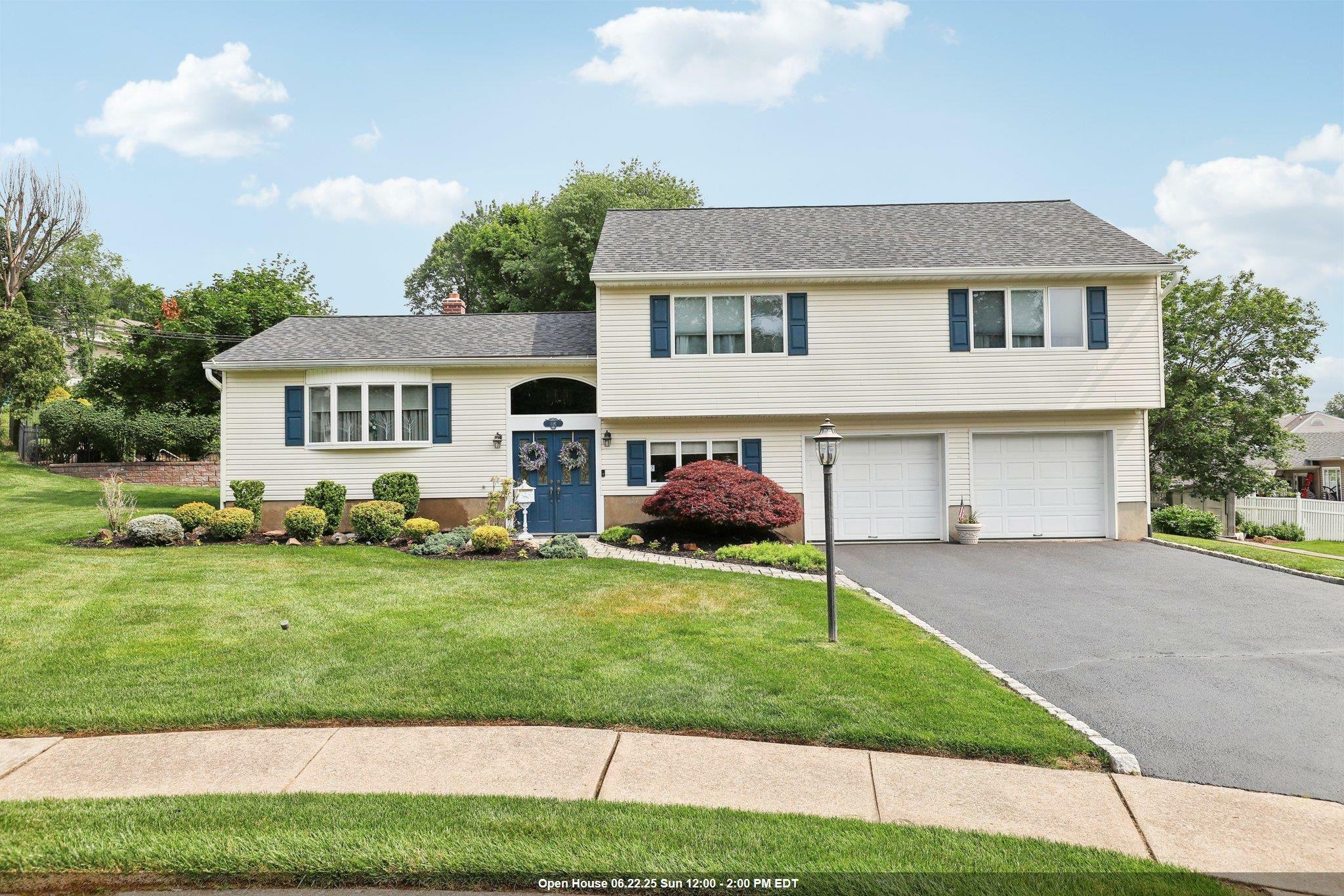 Property Photo:  6 Kipp Ct  NJ 07470 