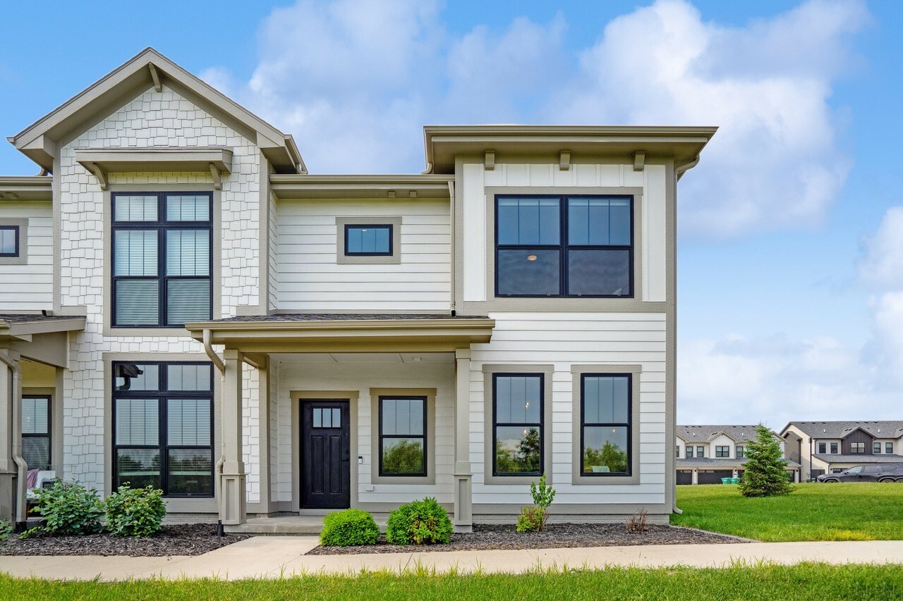 2032 SW Chautauqua Lane  Ankeny IA 50023 photo