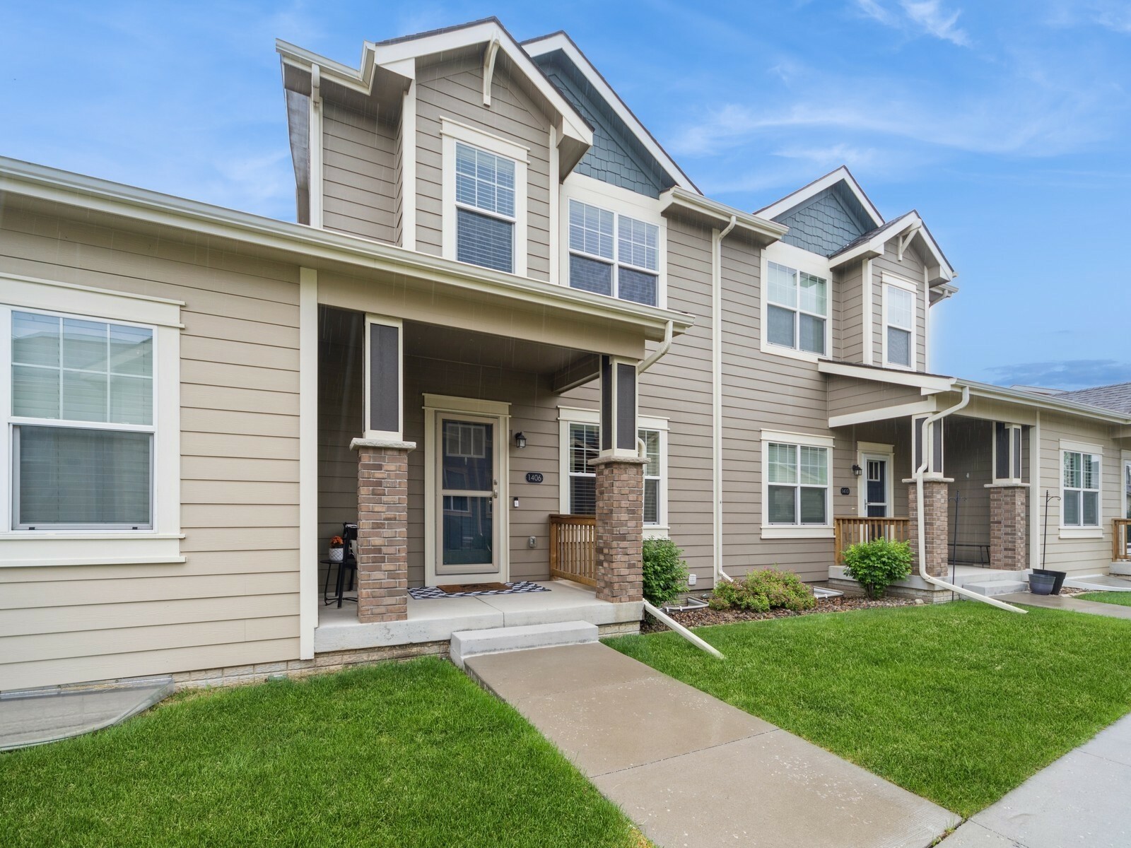Property Photo: 1406 SW Pleasant Lane IA 50023