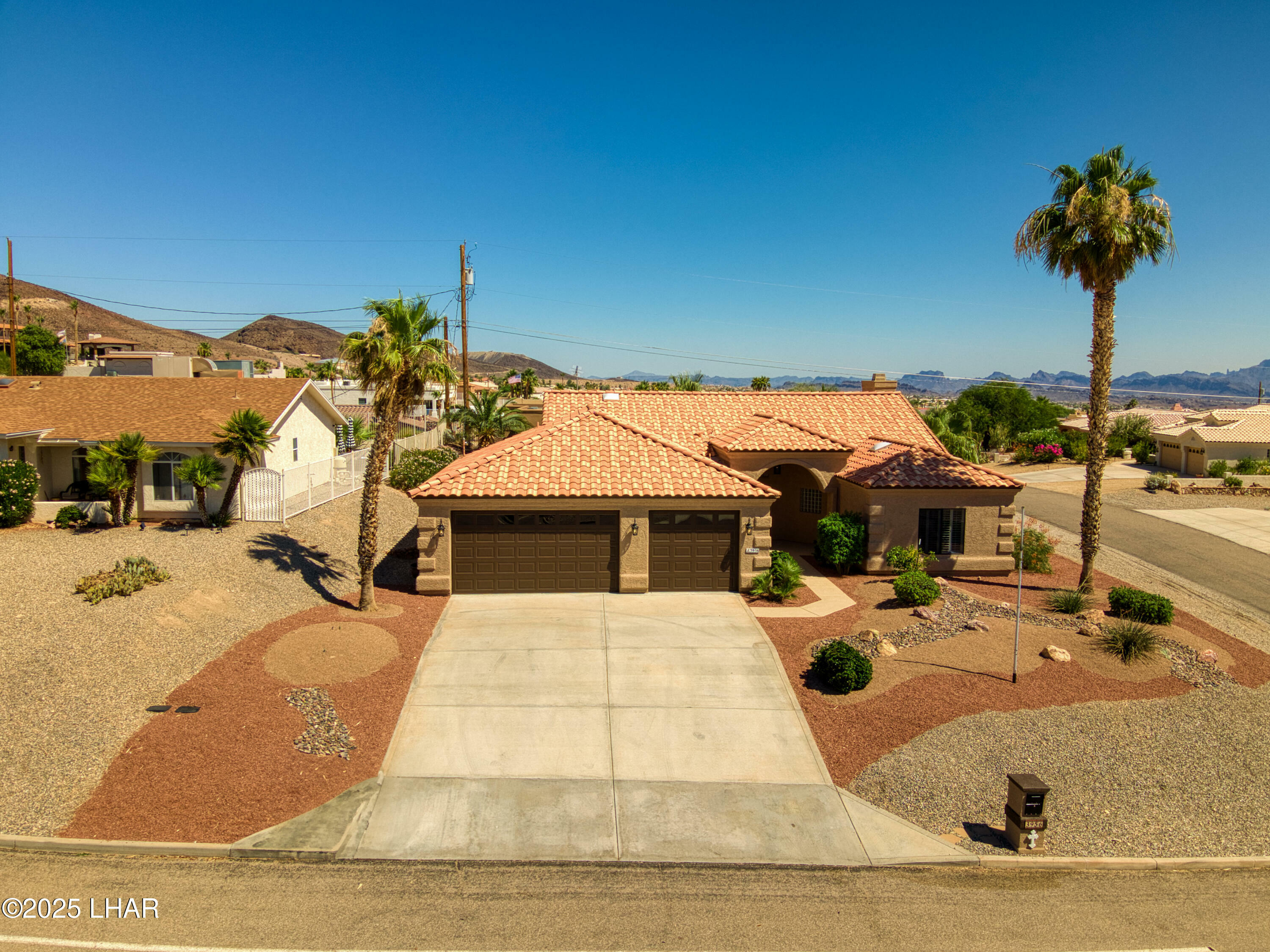 Property Photo: 3956 Cherry Tree Blvd AZ 86406