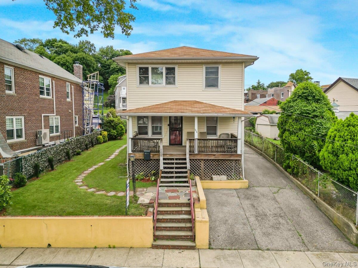 Property Photo:  22 King Avenue  NY 10704 