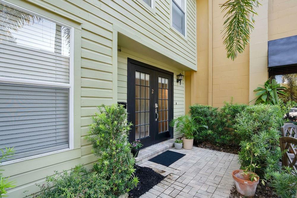 Property Photo: 901 E Pine Street 2 FL 32801