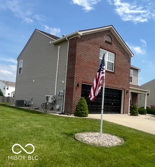 Property Photo: 2231 Abbey Street IN 46112