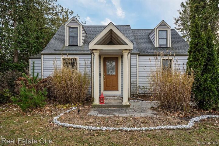 30115 Munger Drive  Livonia MI 48154 3291 photo