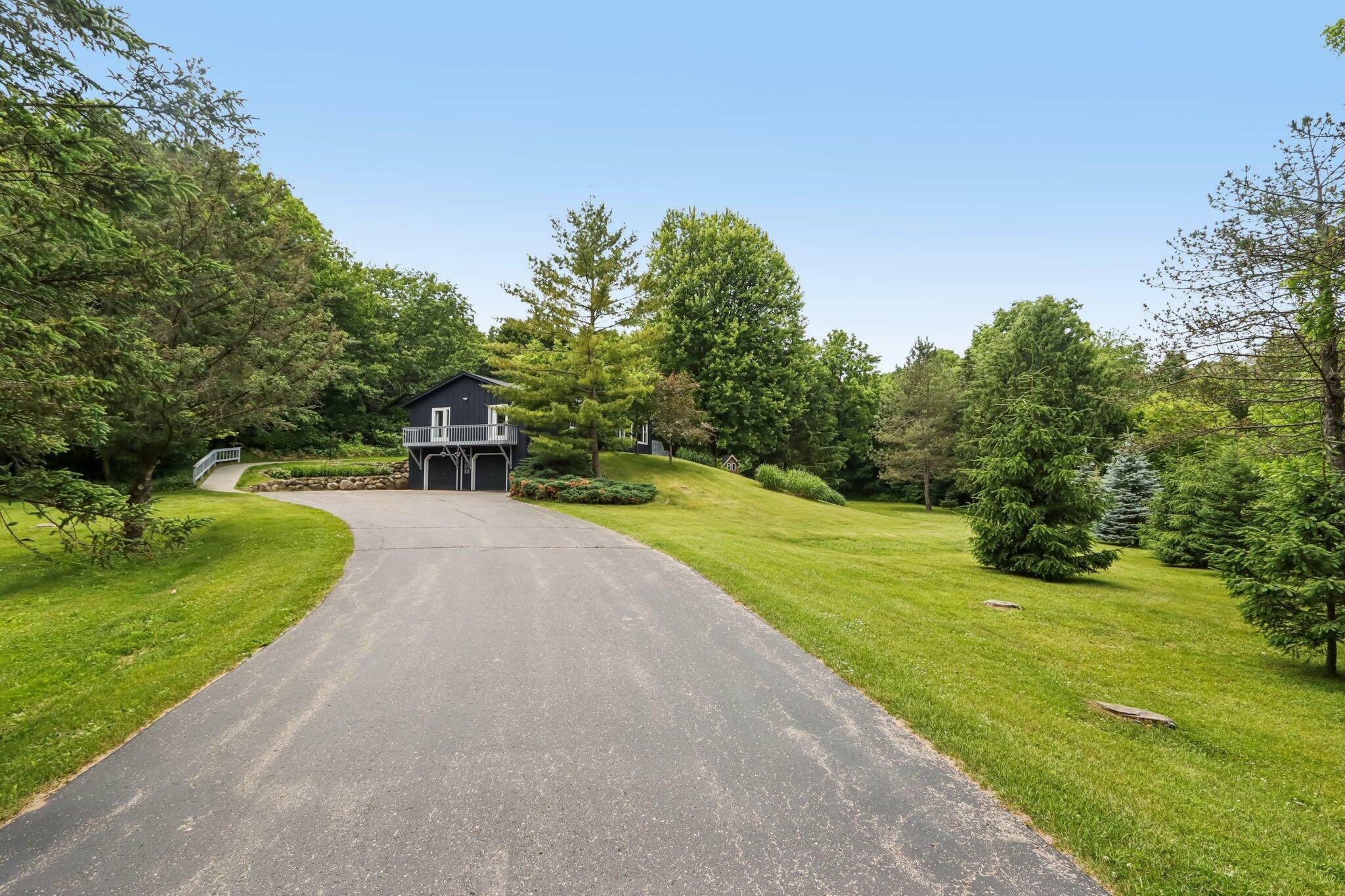 Property Photo: S83w27815 Beaver Trl WI 53149