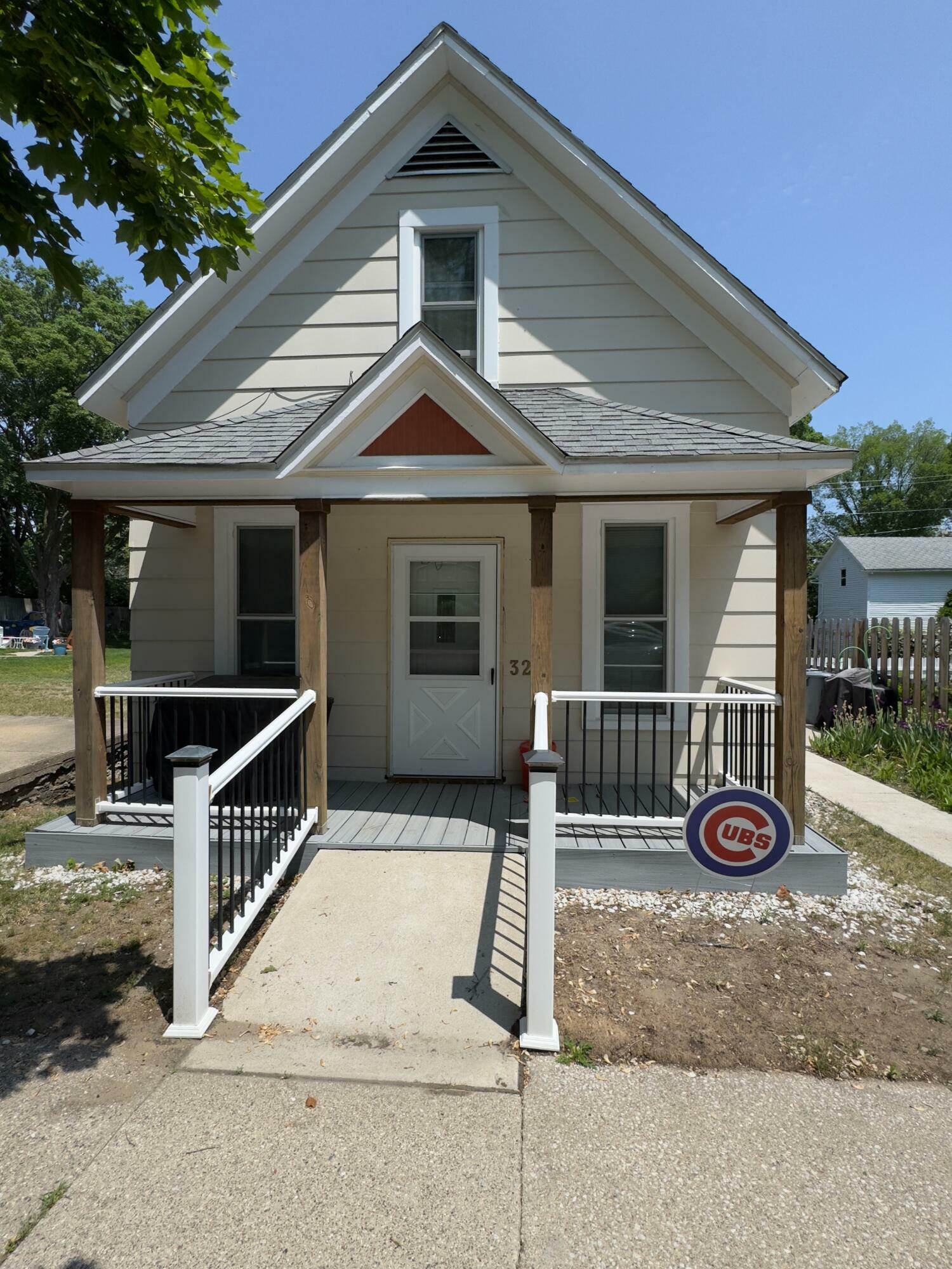 Property Photo: 323 Lafayette Avenue MI 49417
