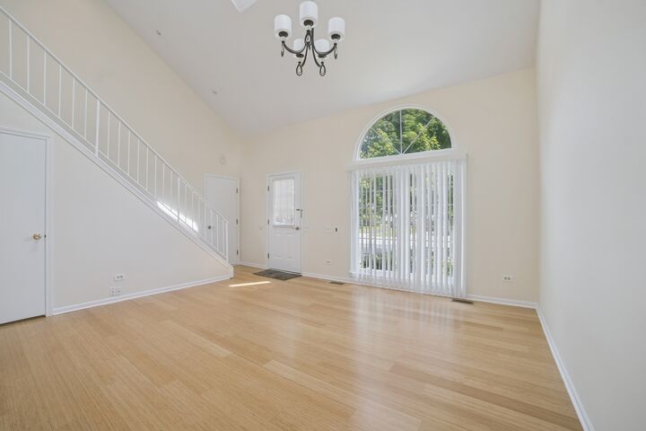 Property Photo:  2125 Teton Parkway  IL 60102 