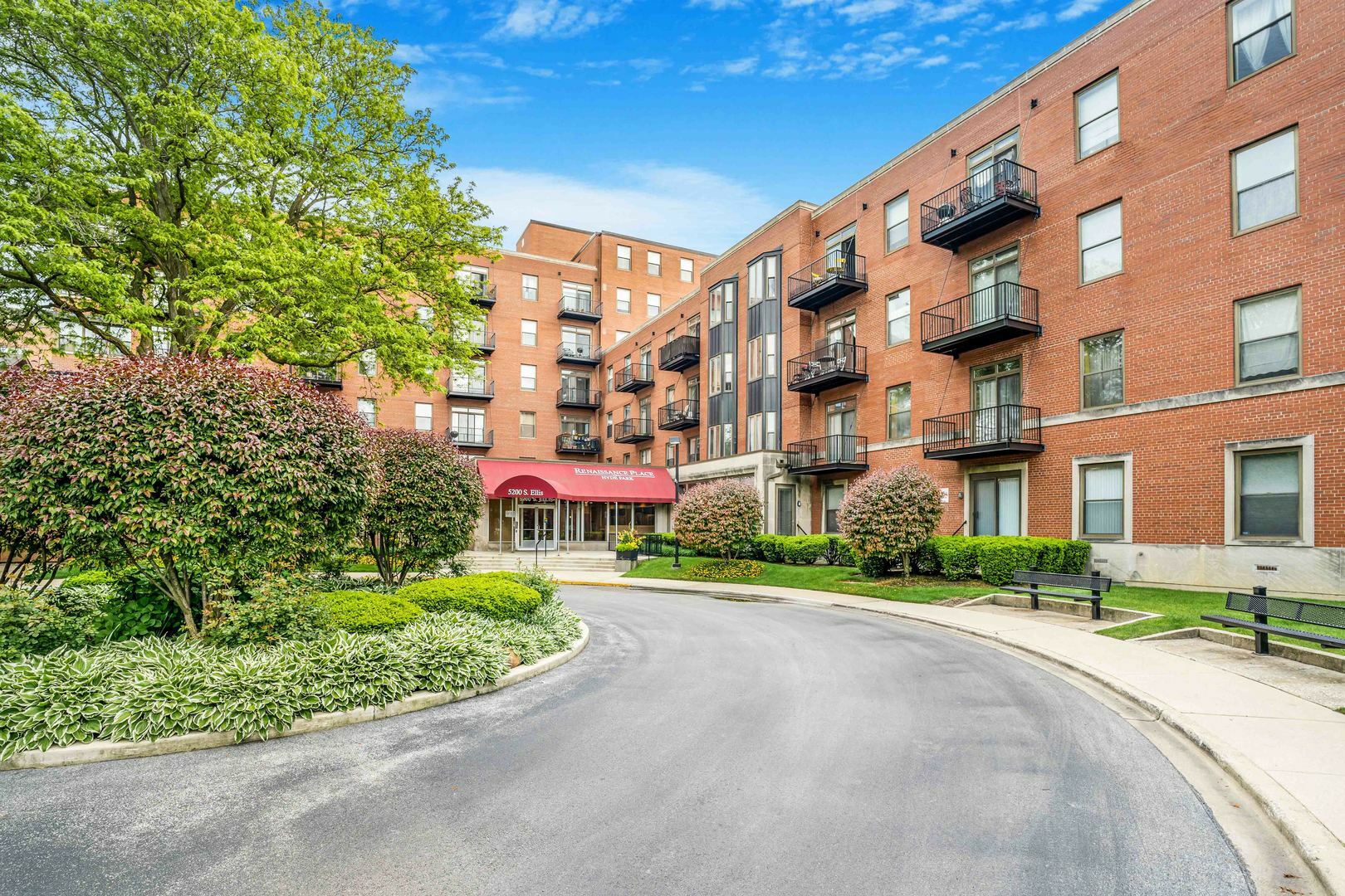 Property Photo: 5200 S Ellis Avenue 318 IL 60615