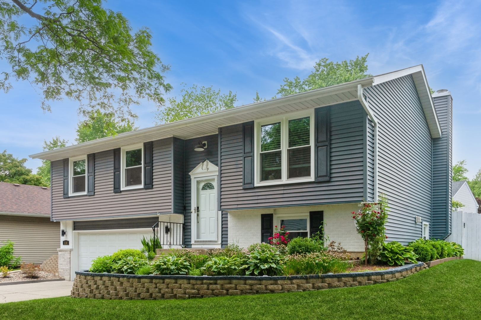 Property Photo: 116 S Deerpath Drive IL 60061
