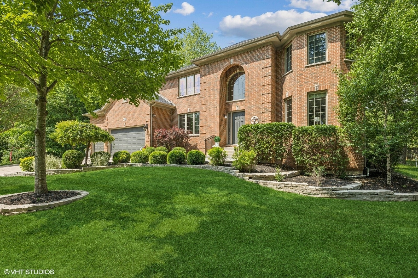 Property Photo: 8736 Shade Tree Circle IL 60014