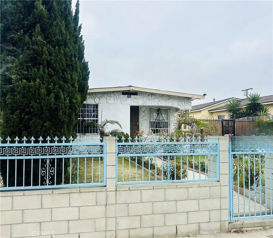 Property Photo: 418 W 103rd Street CA 90003