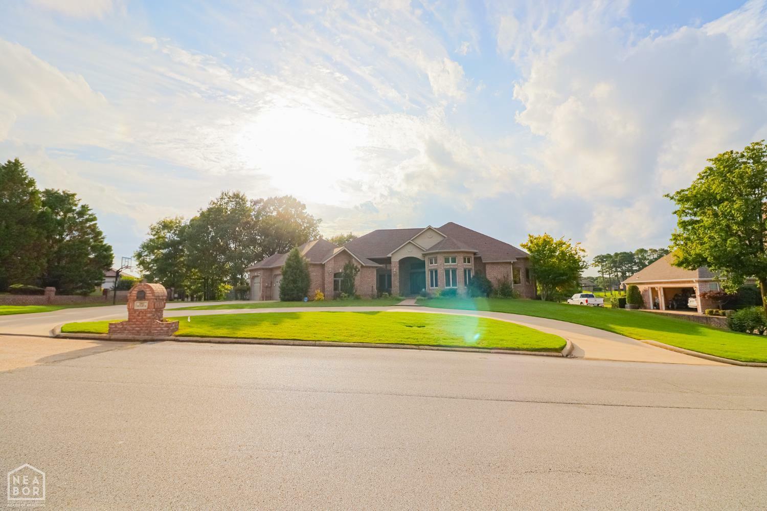 Property Photo: 2911 Ridgepointe AR 72404