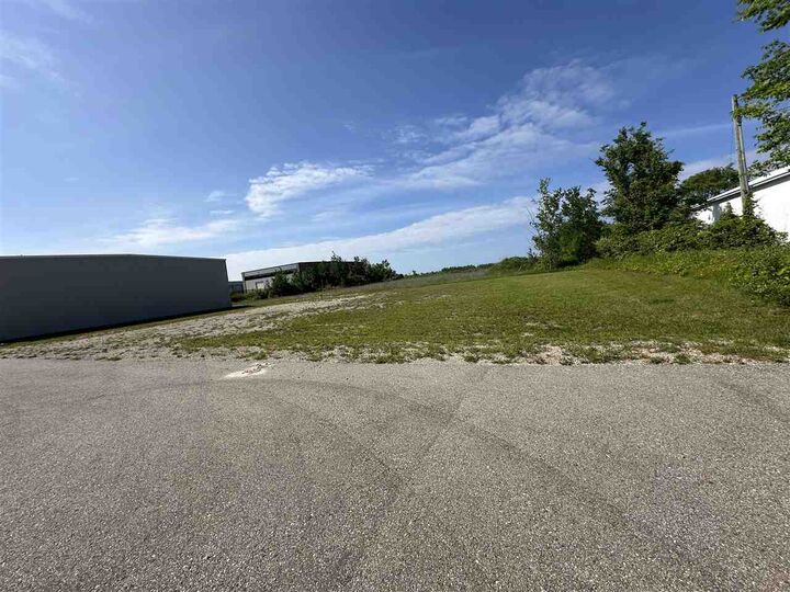 Property Photo:  6-10 Cvx  MI 49720