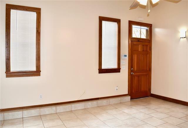 Property Photo: 2200 Valence Street LA 70115