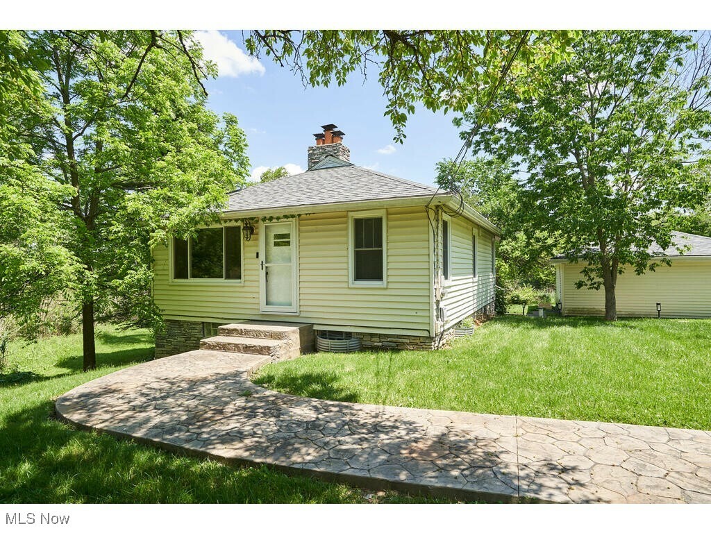 Property Photo: 3371 Brecksville Road OH 44286