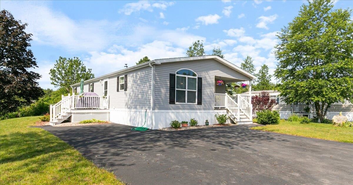 Property Photo:  115 Bluefish Boulevard  NH 03801 