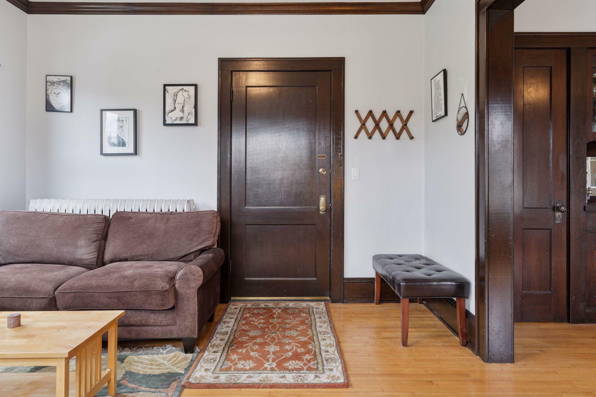 Property Photo: 611 E 16th Street 4 MN 55404