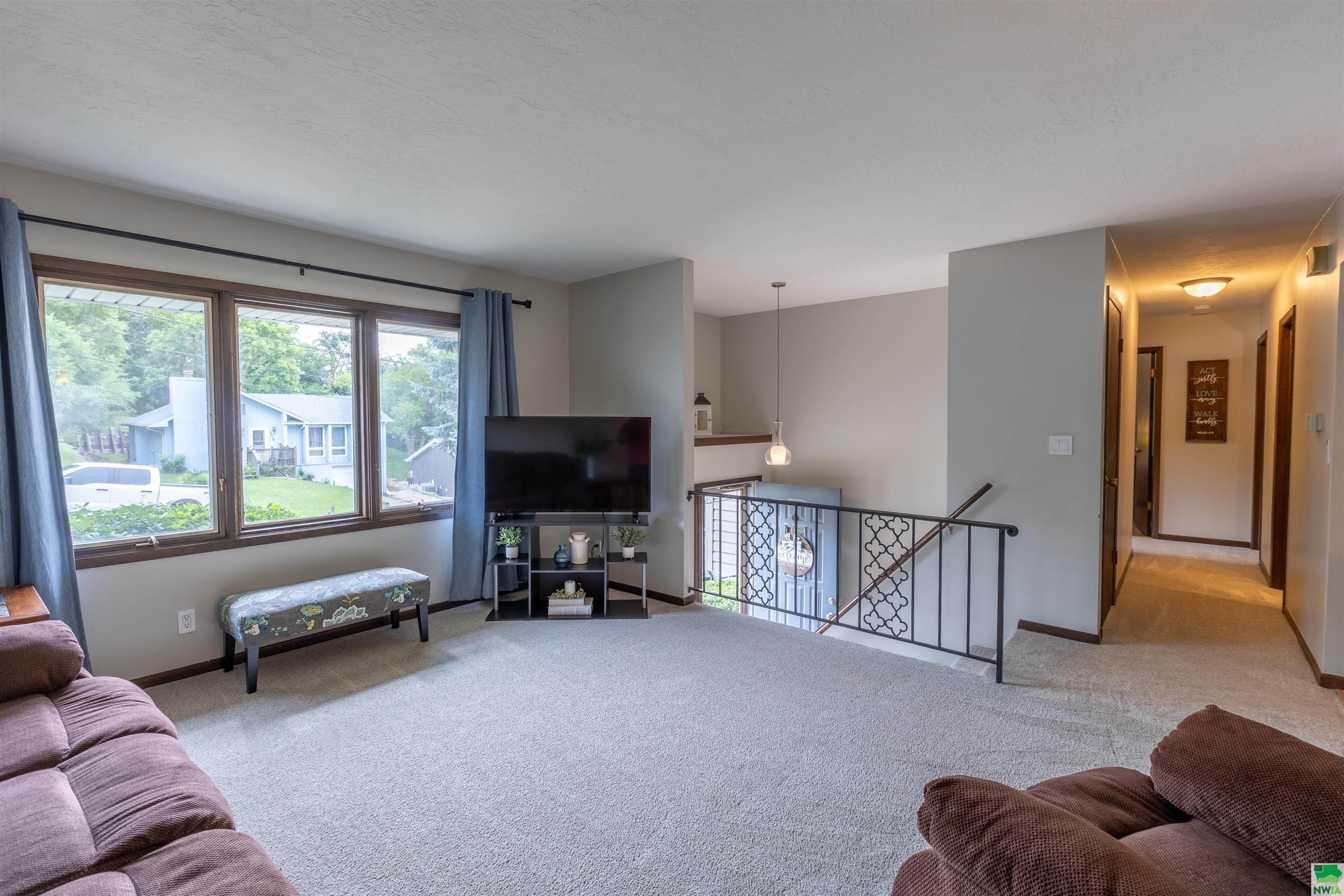 Property Photo: 2917 S Martha Street IA 51106