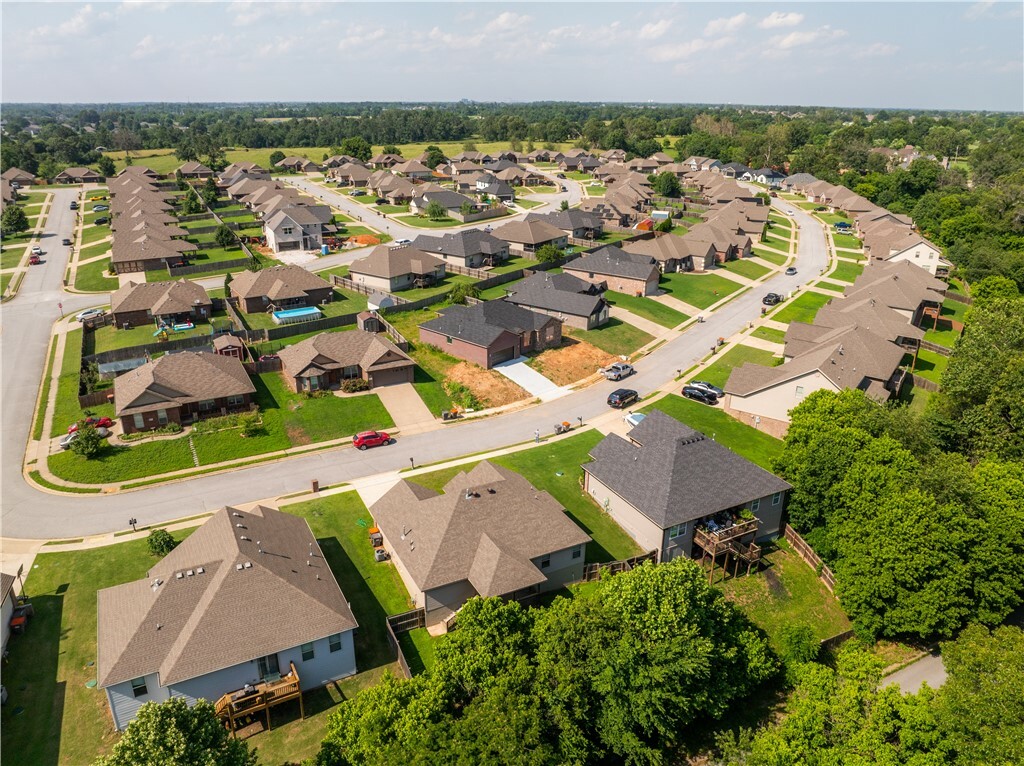 Property Photo: 1013 Glass Street AR 72718