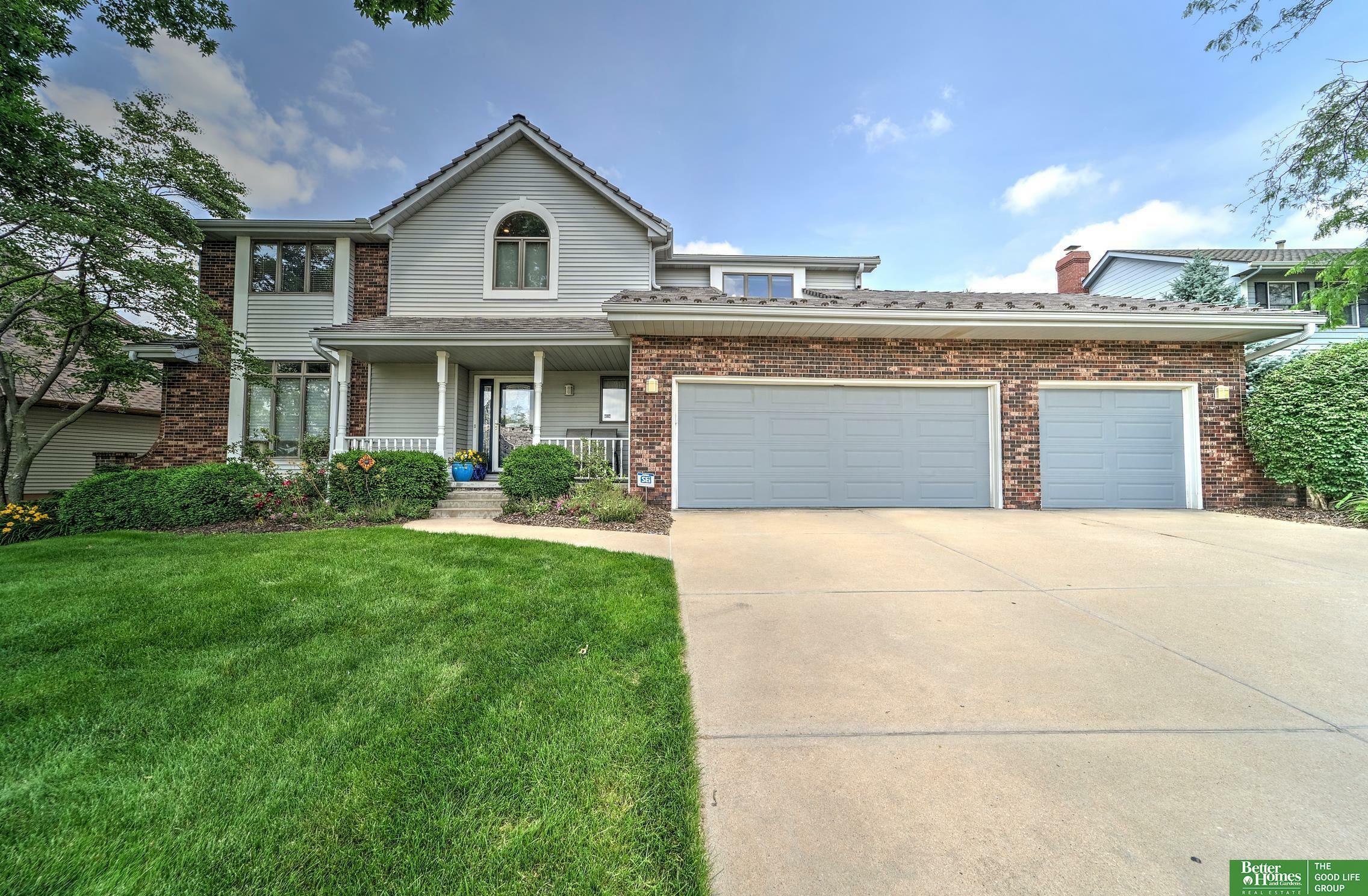 Property Photo: 12918 Western Circle NE 68154