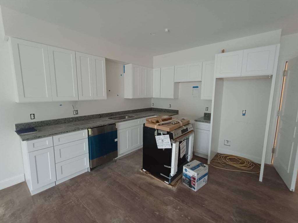 Property Photo: 10 Franklin Ave 404 MA 02151