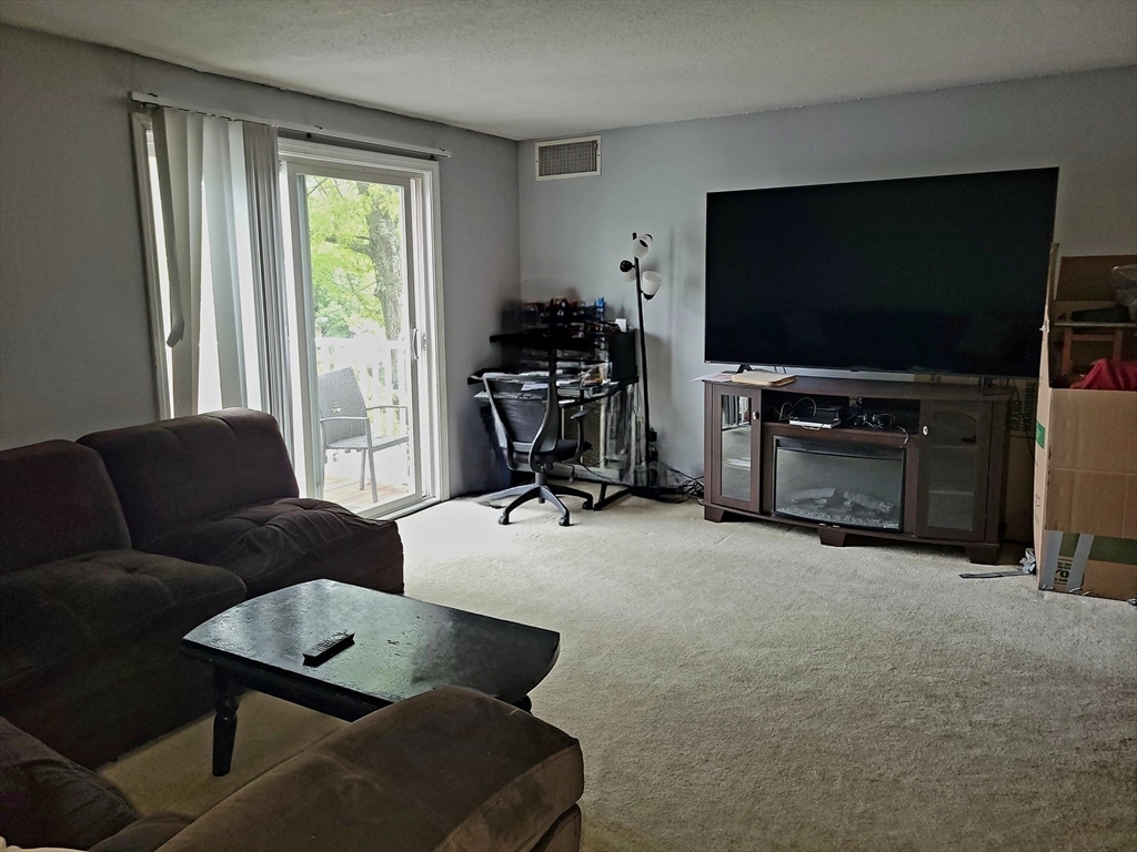 Property Photo:  1 Post Oak Lane 21  MA 01760 