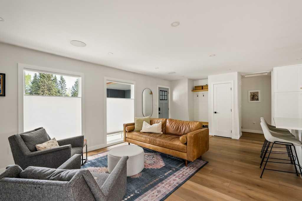 Photo de la propriété: 14 Oakview Place SW AB T2V 3Z9