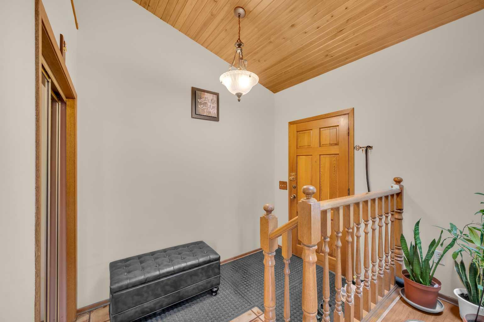 Property Photo: 48 Castleglen Court NE AB T3J 2B8