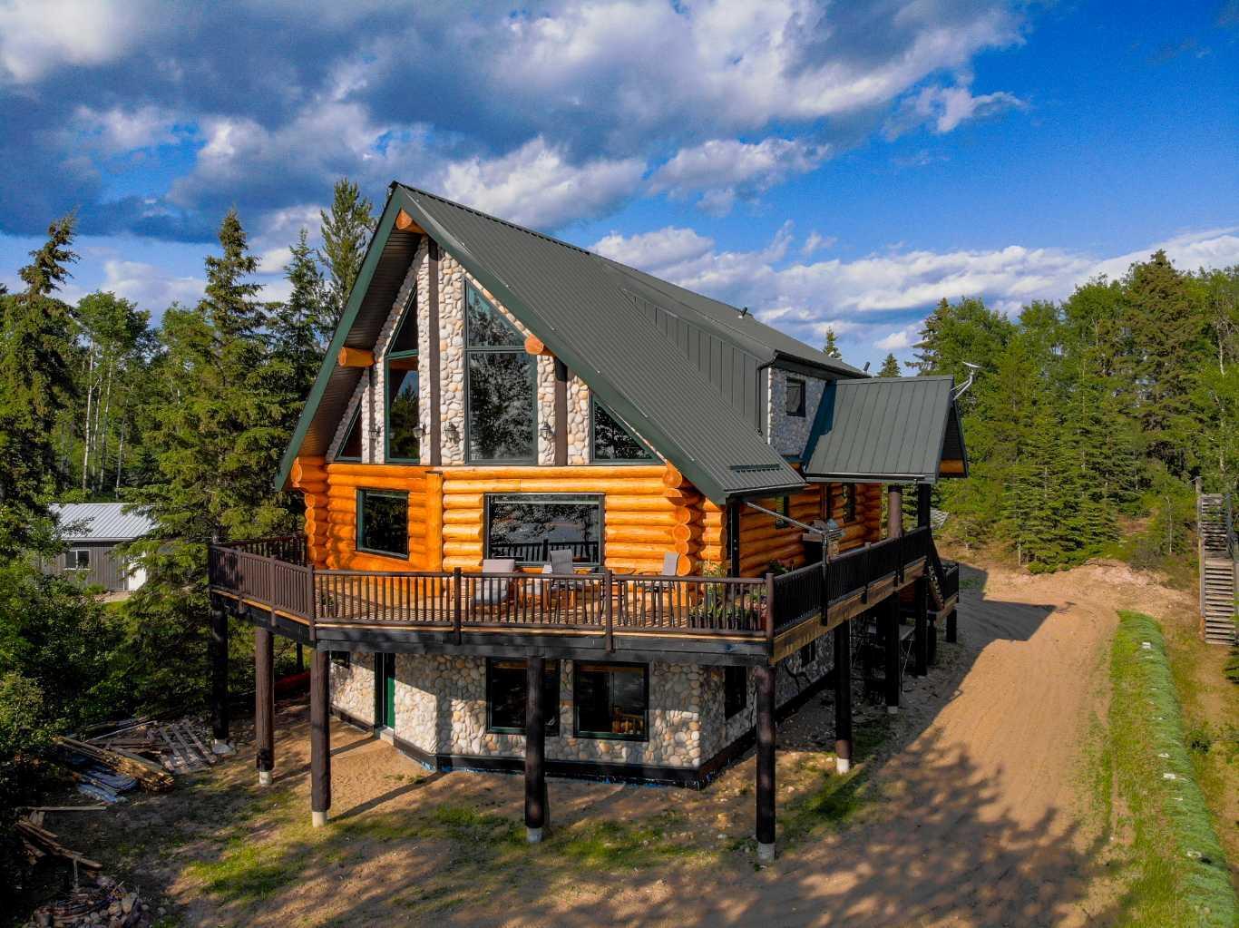 Property Photo: 9 Upper Crescent AB T0G 2A0
