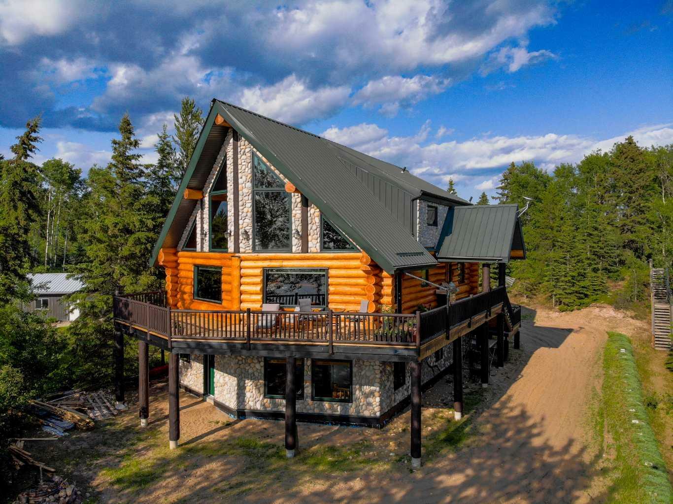 Property Photo: 9 Upper Crescent AB T0G 2A0