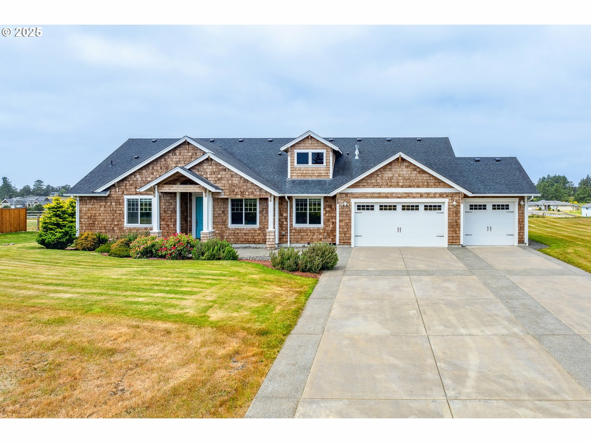 Property Photo: 80654 Polo Ridge Rd OR 97146