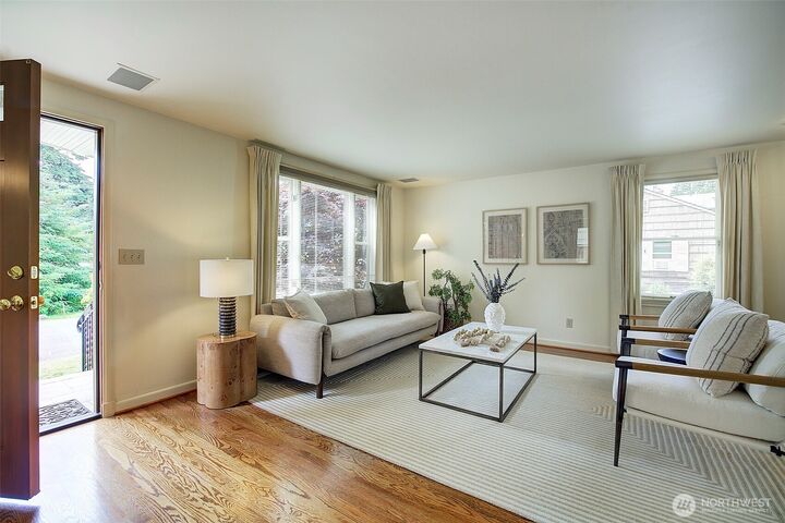 Property Photo:  14022  23rd Avenue NE  WA 98125 