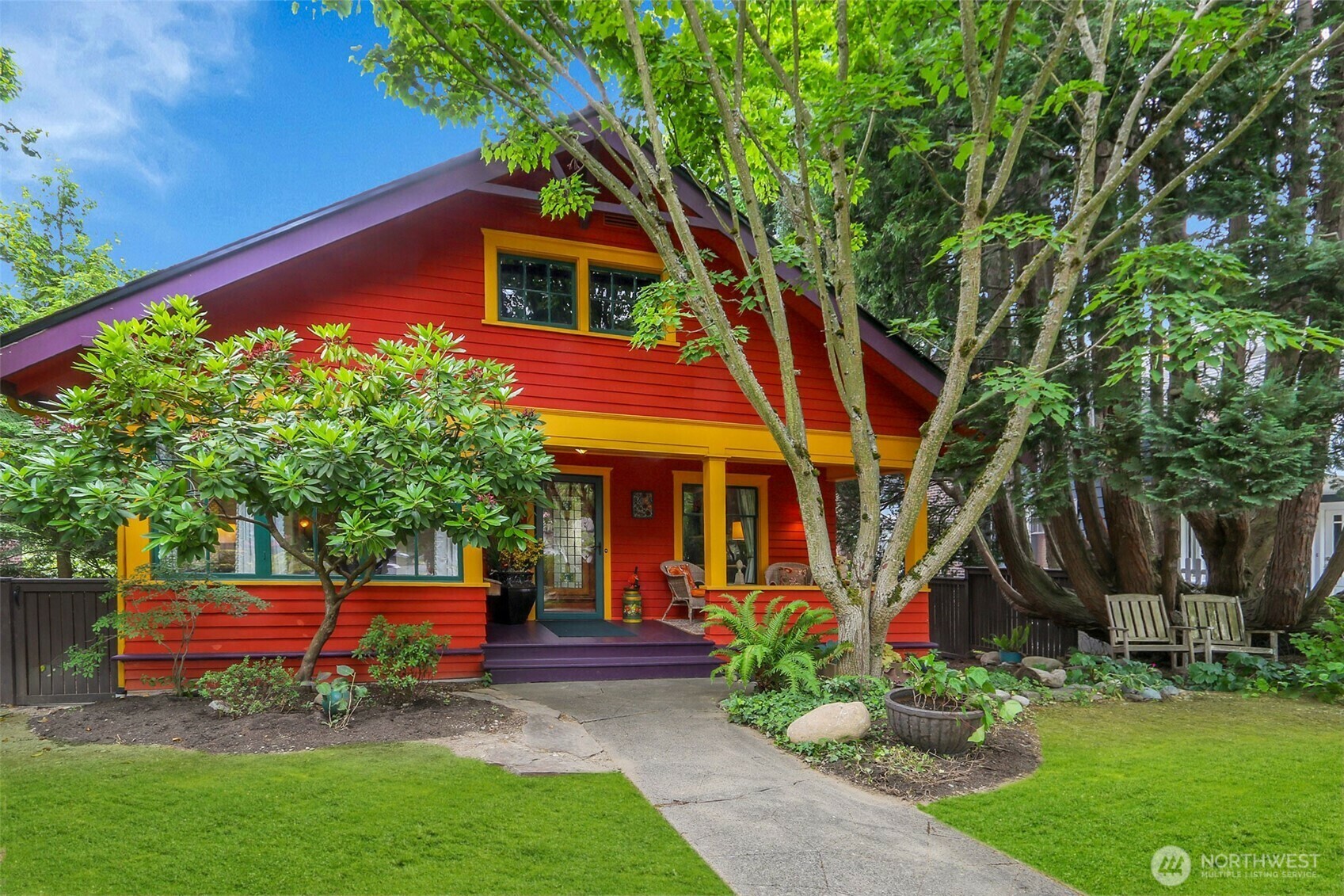 Property Photo: 5053 42nd Avenue SW WA 98136