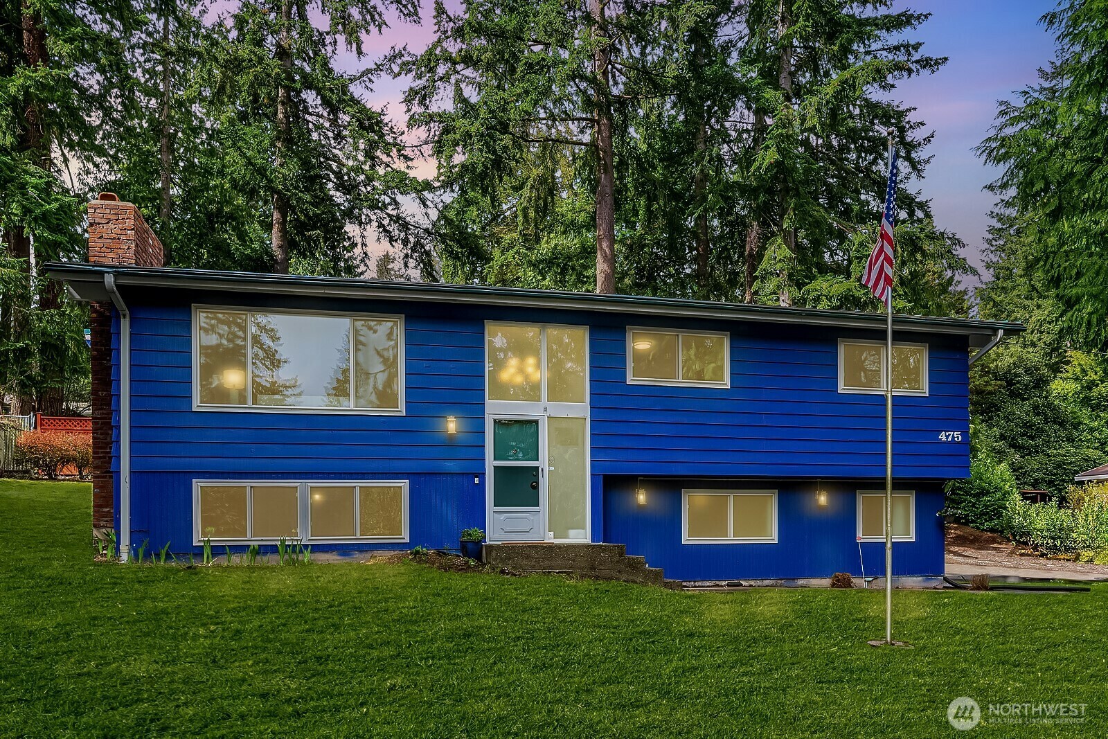 475  Mt Hood Drive SW  Issaquah WA 98027 photo