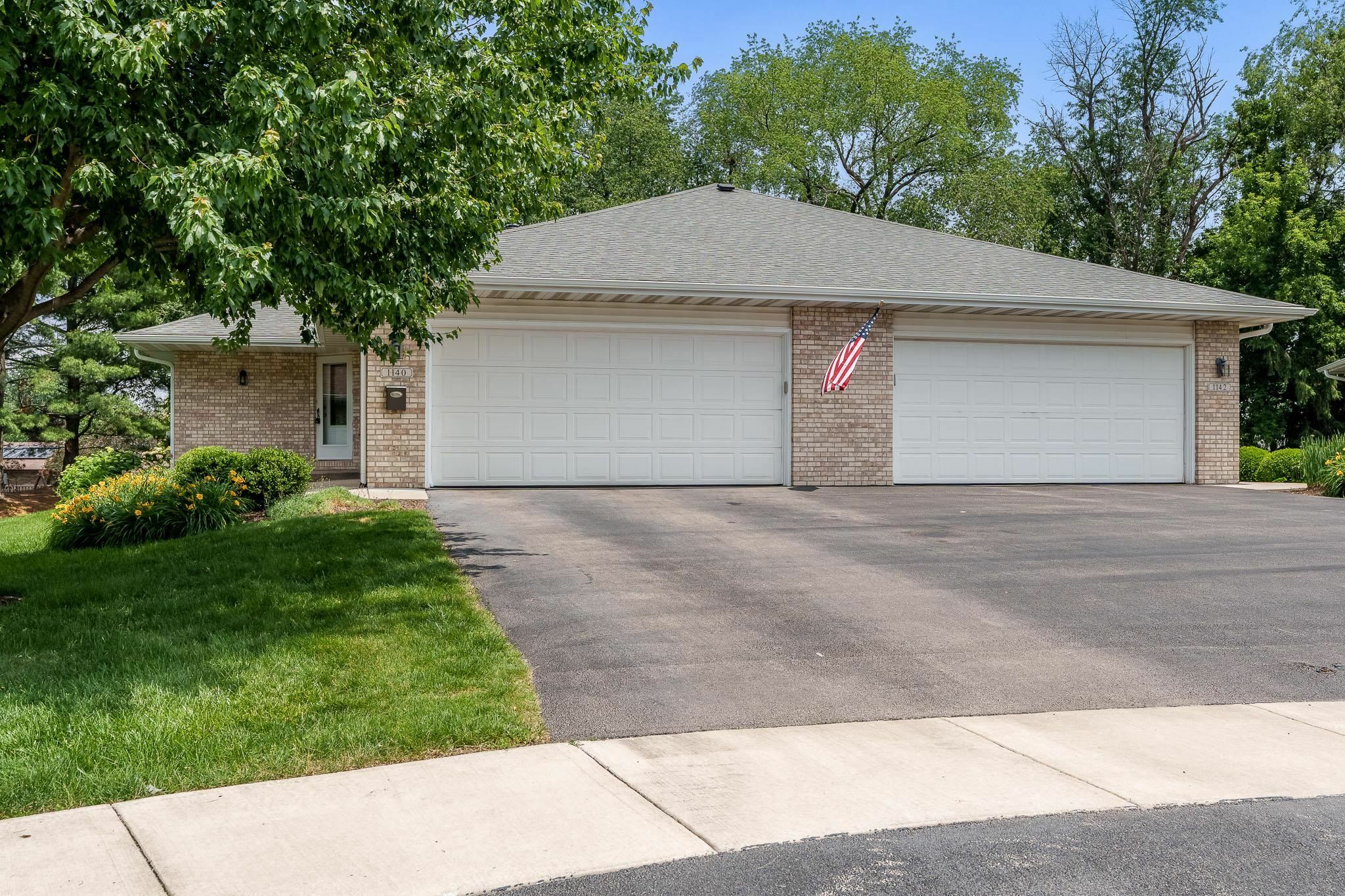 Property Photo: 1140 Foxtail Lane Unit 96A IL 61108