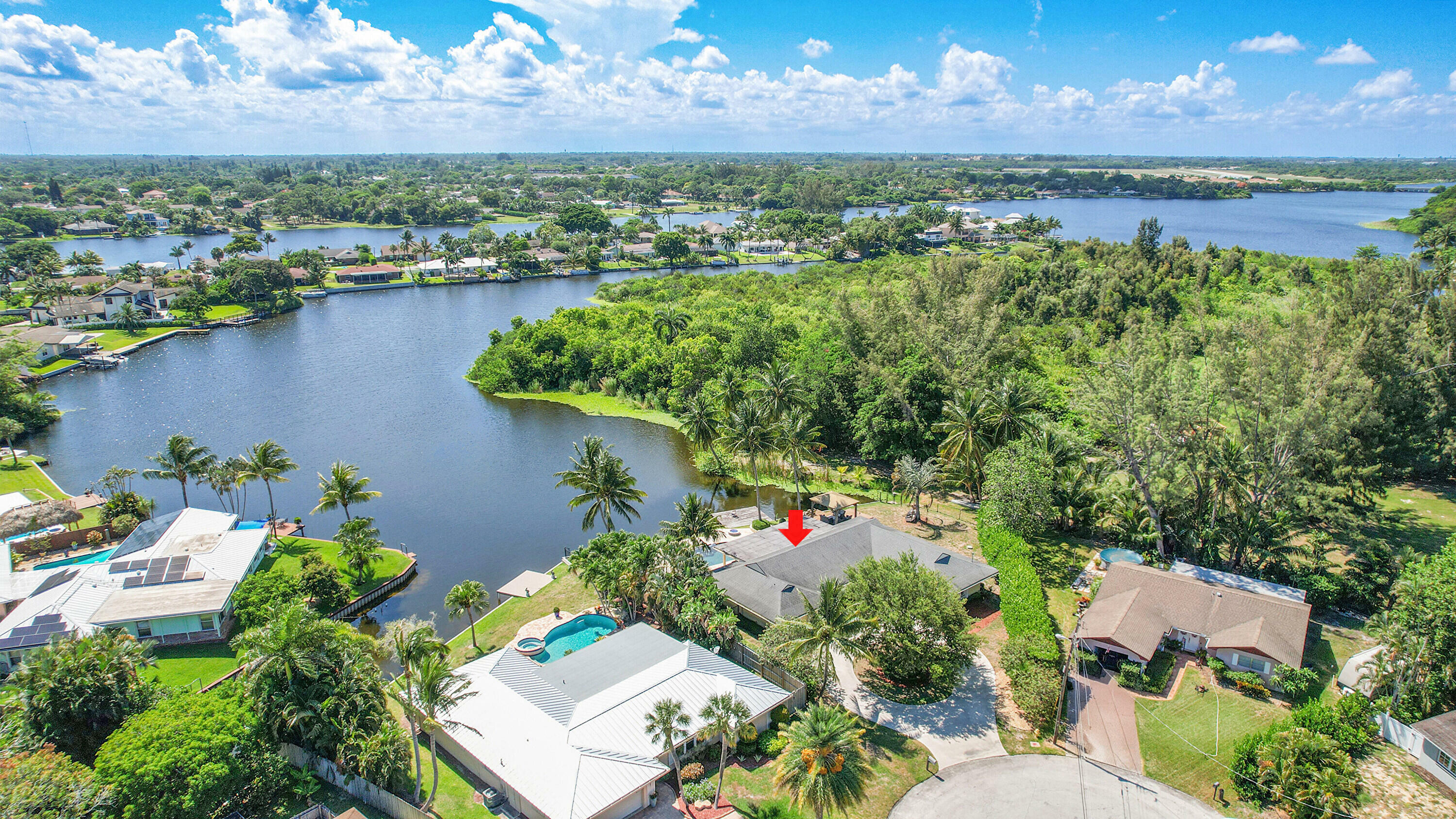 Property Photo: 6767 Tradewind Way FL 33462