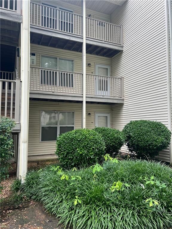 Property Photo:  574 Candle Ln 203  VA 23608 