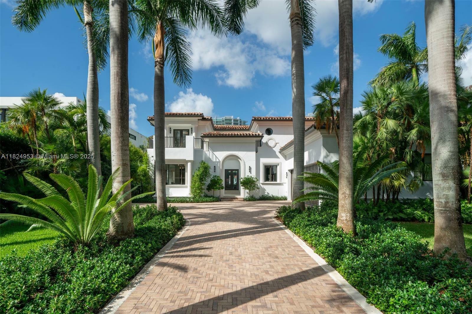 Property Photo: 220 S Island Is FL 33160